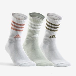 Skarpety sportowe tenis ADIDAS wysokie 3 pary. Białe skarpetki ADIDAS, bez wzorów, z bawełny. W wyprzedaży za 59,99 zł.
