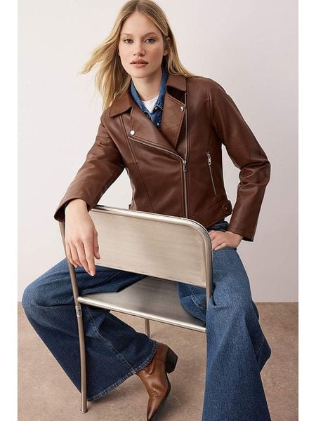 Trendyol Kurtka w kolorze brązowym ze skóry syntetycznej rozmiar: L. Brązowe kurtki Trendyol, l, bez wzorów, ze skóry, bez kaptura. Za 109,00 zł.