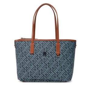 Torebka Tommy Hilfiger. Niebieskie torebki klasyczne TOMMY HILFIGER, bez wzorów, bez dodatków. Za 479,99 zł.