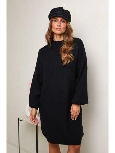 Soft Cashmere Sukienka dzianinowa w kolorze czarnym rozmiar: 34/36. Czarne sukienki Soft Cashmere, bez wzorów, z dzianiny, klasyczne, bez kołnierzyka, bez ramiączek, midi. Za 173,99 zł.