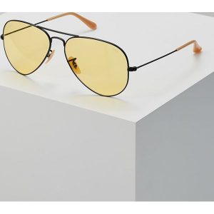 RayBan AVIATOR Okulary przeciwsłoneczne black/photo yellow. Okulary przeciwsłoneczne marki Ray-Ban. Za 719,00 zł.