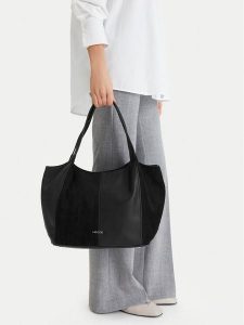 Lasocki Torebka CEO-LSK-X-001-09 Czarny. Czarne shopper bag Lasocki, bez wzorów, z materiału, bez dodatków. Za 199,99 zł.
