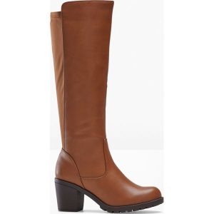Kozaki. Brązowe kozaki bonprix, bez wzorów, bez obcasa, bez zapięcia. Za 209,99 zł.