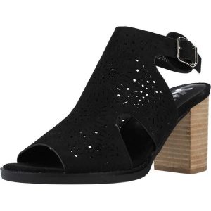 Sandały XTI 141098X Czarny. Czarne sandały Xti, bez wzorów, ze skóry, bez obcasa, bez zapięcia. Za 178,99 zł.