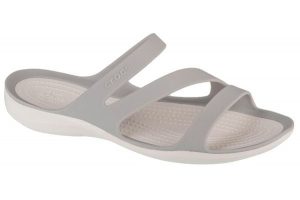 Klapki damskie Crocs Swiftwater. Szare klapki Crocs, bez wzorów, z materiału, bez obcasa. Za 199,99 zł.