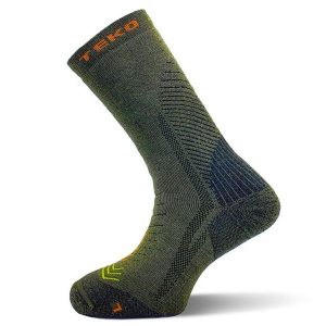 Skarpety sportowe z wełną merino Teko ecoHIKE Discovery Light Half Cushion 2.0. Szare skarpetki TEKO, bez wzorów, z wełny. Za 59,99 zł.