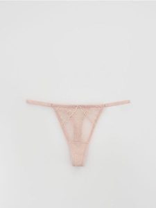 Koronkowe majtki typu stringi - pastelowy róż. Czerwone stringi Reserved, bez wzorów, z koronki. Za 39,99 zł.