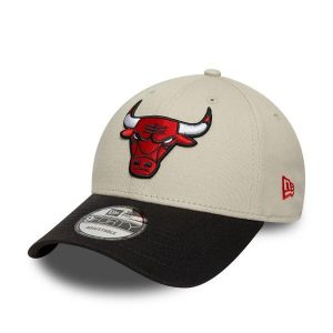 Czapka baseballowa 9forty Chicago Bulls. Brązowe czapki New Era, bez wzorów, sportowe. Za 139,00 zł.
