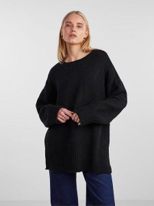 Pieces Sweter w kolorze czarnym rozmiar: L. Czarne swetry oversize Pieces, l, bez wzorów, bez ramiączek. Za 153,71 zł.
