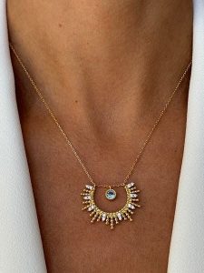 Les Favorites Pozłacany naszyjnik ze spinelem - dł. 45 cm rozmiar: onesize. Niebieskie naszyjniki Les Favorites, z spinelem, pozłacane. Za 165,99 zł.