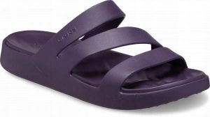 Klapki Dla Dorosłych Crocs Getaway Strappy. Fioletowe klapki Crocs, bez wzorów, z materiału, bez obcasa. Za 139,99 zł.