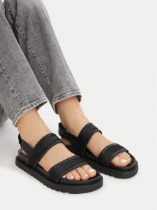G-Star Raw Sandały CEO-COLS1 Czarny. Czarne sandały G-Star, bez wzorów, ze skóry, bez obcasa, na płaskiej podeszwie, bez zapięcia. Za 127,99 zł.