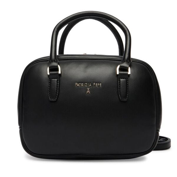 Torebka Patrizia Pepe. Czarne kuferki Patrizia Pepe, bez wzorów, bez dodatków. Za 1 439,00 zł.