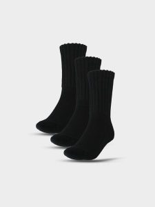 4F Skarpetki casual za kostkę (3-pack) damskie - czarne 35-38. Czarne skarpetki 4f, bez wzorów, z bawełny. W wyprzedaży za 39,99 zł.