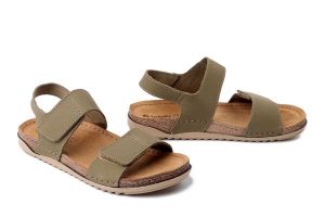 INBLU AA-01KU 022 tundra , sandały damskie. Zielone sandały Inblu, bez wzorów, ze skóry, bez obcasa, bez zapięcia. Za 119,90 zł.