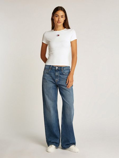 TOMMY JEANS Koszulka w kolorze białym rozmiar: XS. Białe bluzki Tommy Jeans, xs, bez wzorów, z jeansu, bez kołnierzyka, bez ramiączek. Za 74,46 zł.