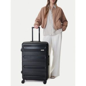 Walizka duża GINO ROSSI. Czarne walizki Gino Rossi, bez wzorów, duże. Za 349,99 zł.