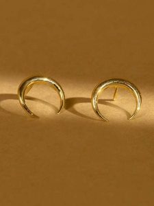 OR ÉCLAT Złote kolczyki-wkrętki "Demi lune" rozmiar: onesize. Żółte kolczyki OR ÉCLAT, złote. Za 304,99 zł.