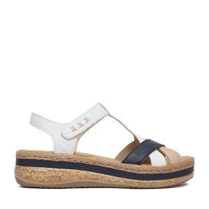 Sandały Rieker. Białe sandały Rieker, bez wzorów, bez obcasa, na koturnie, bez zapięcia. Za 339,99 zł.