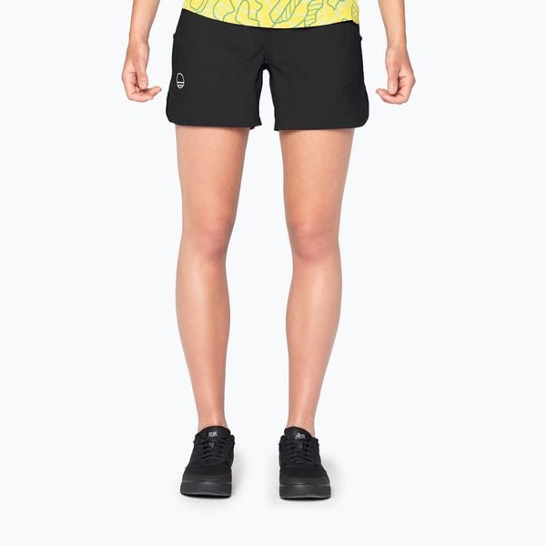 Spodenki wspinaczkowe damskie Wild Country Session. Czarne szorty WILD COUNTRY, bez wzorów, sportowe. Za 159,99 zł.
