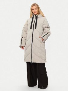Karen by Simonsen Płaszcz zimowy Polly 10104999 Beżowy Regular Fit. Brązowe płaszcze Karen by Simonsen, na zimę, bez wzorów, z syntetyku, bez kaptura. Za 729,99 zł.