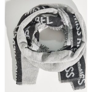 Szal z napisem - Jasny szar. Szaliki marki Sinsay. W wyprzedaży za 9,99 zł.