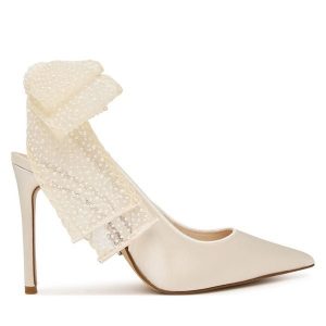 Sandały Steve Madden. Białe sandały Steve Madden, bez wzorów, bez obcasa, na szpilce, bez zapięcia. Za 539,99 zł.