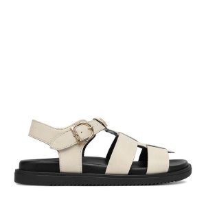 Sandały Beverly Hills Polo Club. Brązowe sandały Beverly Hills Polo Club, bez wzorów, bez obcasa, na płaskiej podeszwie, bez zapięcia. Za 369,99 zł.