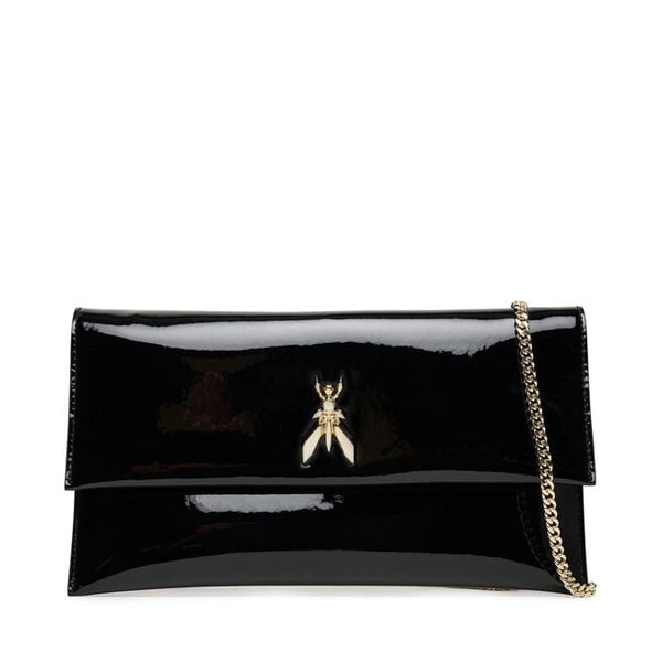 Torebka Patrizia Pepe. Czarne torebki klasyczne Patrizia Pepe, bez wzorów, bez dodatków. Za 579,99 zł.