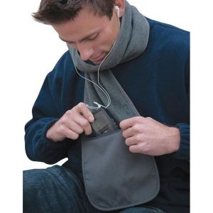 Polarowy Szalik Zimowy Z Kieszenią. Niebieskie szaliki RESULT WINTER ESSENTIALS, na zimę, bez wzorów, z materiału. Za 43,99 zł.