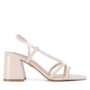 Sandały Nine West. Brązowe sandały Nine West, bez wzorów, bez obcasa, na słupku, bez zapięcia. Za 183,99 zł.