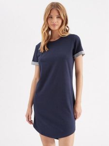 JDY Sukienka codzienna Ivy 15174793 Niebieski Regular Fit. Niebieskie kombinezony JDY, m, bez wzorów, z bawełny, bez kołnierzyka, bez ramiączek. Za 79,99 zł.