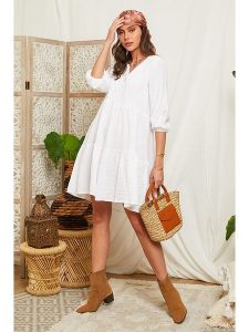 Lin Passion Lniana sukienka w kolorze białym rozmiar: 38/40. Białe sukienki Lin Passion, bez wzorów, ze lnu, klasyczne, bez kołnierzyka, bez ramiączek, mini. Za 173,99 zł.