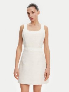 Guess Sukienka codzienna W5GK77 WH610 Écru Slim Fit. Kombinezony Guess, na co dzień, s, z aplikacjami, z syntetyku, bez kołnierzyka, bez ramiączek, proste. Za 379,99 zł.