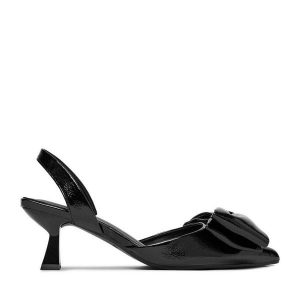 Czółenka JENNY. Czarne czółenka Jenny, bez wzorów, bez obcasa, bez zapięcia. Za 129,99 zł.