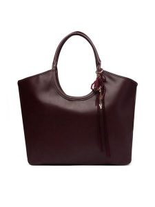 Call It Spring Torebka Madeliine 14080090 Bordowy. Czerwone shopper bag Call it Spring, bez wzorów, ze skóry, bez dodatków. Za 349,99 zł.