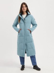 TRAVELIN' Płaszcz pikowany "Freya" w kolorze błękitnym rozmiar: M. Niebieskie płaszcze Travelin', m, bez wzorów, bez kaptura. Za 593,95 zł.