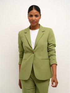 Kaffe Marynarka Sakura 10506684 Zielony Slim Fit. Zielone marynarki i żakiety Kaffe, bez wzorów, z syntetyku. Za 449,99 zł.