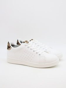 Bellucci Sneakersy w kolorze biało-jasnobrązowym rozmiar: 38. Białe trampki Bellucci, bez wzorów, bez zapięcia. Za 86,99 zł.