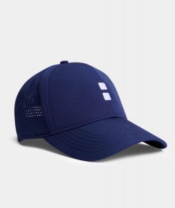 Czapka klubowa Navy. Niebieskie czapki NORDICDOTS, bez wzorów. Za 125,00 zł.