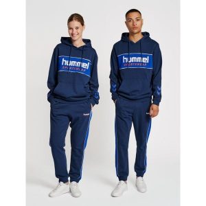 Bluza z kapturem Hummel Legacy Julian. Niebieskie bluzy Hummel, bez wzorów, z kapturem. W wyprzedaży za 228,00 zł.