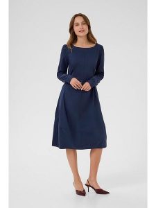 CULTURE Sukienka w kolorze granatowym rozmiar: XXL. Niebieskie sukienki Culture, xxl, bez wzorów, bez kołnierzyka, bez ramiączek, midi. Za 152,99 zł.