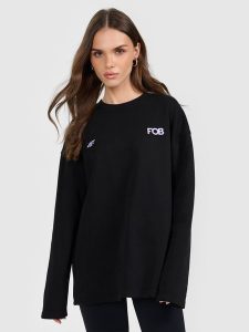 4F Bluza dresowa nierozpinana bez kaptura damska - czarna S. Czarne bluzy 4f, s, bez wzorów, z dresówki, bez kaptura. Za 149,99 zł.