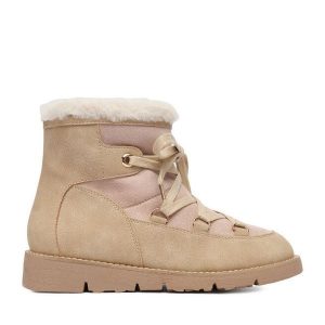 Śniegowce DeeZee. Brązowe buty zimowe DeeZee, bez obcasa, bez zapięcia. Za 219,99 zł.