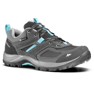 Buty turystyczne damskie Quechua MH100 niskie WTP. Niebieskie buty trekkingowe QUECHUA, z kauczuku, bez zapięcia. Za 229,99 zł.
