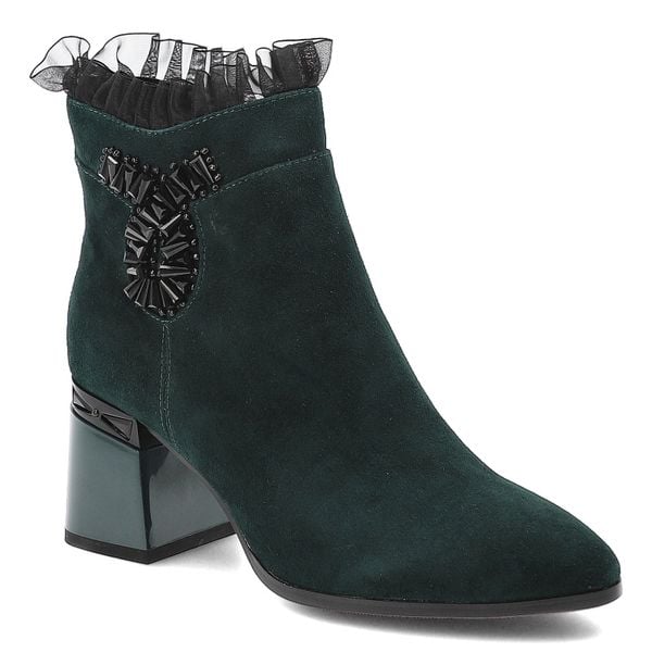 Botki damskie S. Barski, skórzane bogato zdobione na obcasie i na zamek, zielone, MR52-127. Zielone botki S.BARSKI, z aplikacjami, z lakierowanej skóry, bez obcasa, na obcasie, bez zapięcia. Za 319,00 zł.