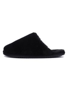 ISLAND BOOT Kapcie "Faya" w kolorze czarnym rozmiar: 36. Czarne kapcie Island Boot, bez wzorów. Za 96,60 zł.