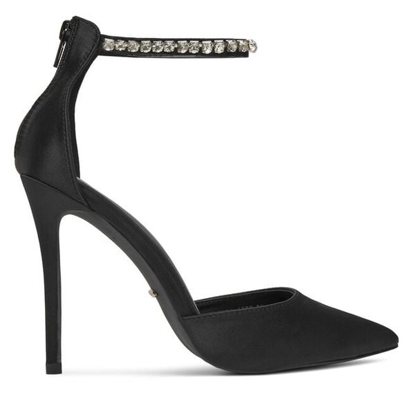 Szpilki DeeZee. Czarne szpilki DeeZee, bez wzorów, bez obcasa. Za 159,99 zł.