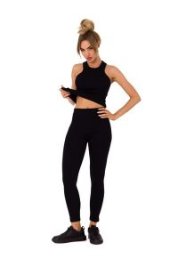 Prążkowane Legginsy z Logowaną Naszywką - Czarne. Czarne legginsy MOE, z aplikacjami, z elastanu. Za 189,89 zł.