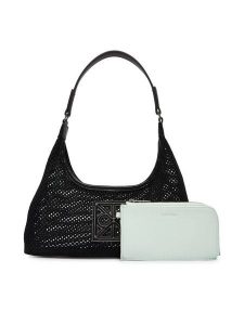 Calvin Klein Torebka Emblem Mesh Shoulder Bag LV04F3381G Czarny. Czarne torebki klasyczne Calvin Klein, bez wzorów, z materiału, bez dodatków. Za 449,99 zł.